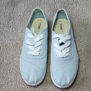 TOMS Women's Light Blue Canvas Shoes